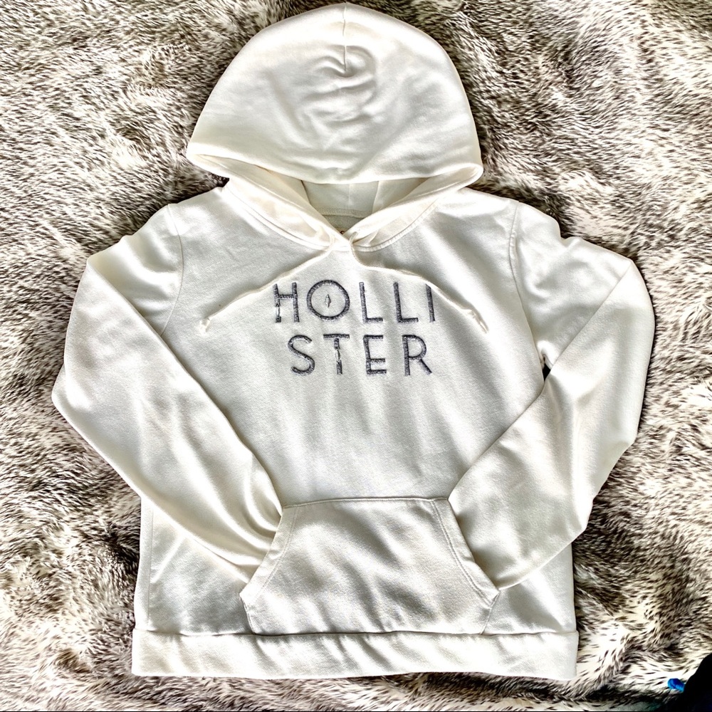 Hollister off white hoodie - embroidered and lined